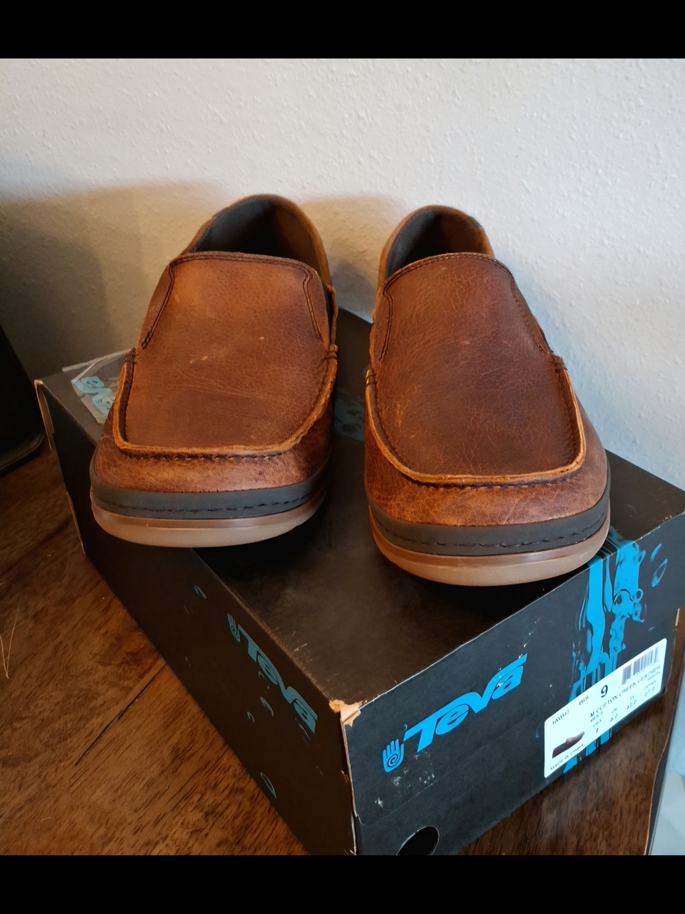 Teva Clifton Creek Men’s Size 9 Brown Leather Slip-On Loafers, NEW
